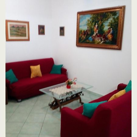 B&B Alloggi Buonasera Pozzallo Bagian luar foto