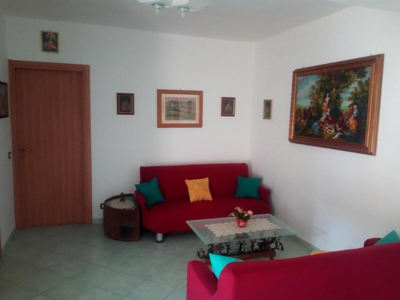 B&B Alloggi Buonasera Pozzallo Bagian luar foto